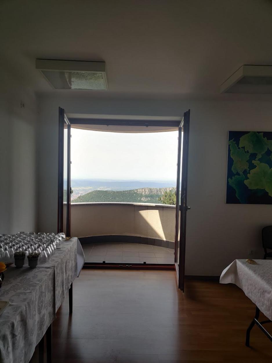 Hotel Prenocisca Center Mir In Dobro Solkan Zewnętrze zdjęcie