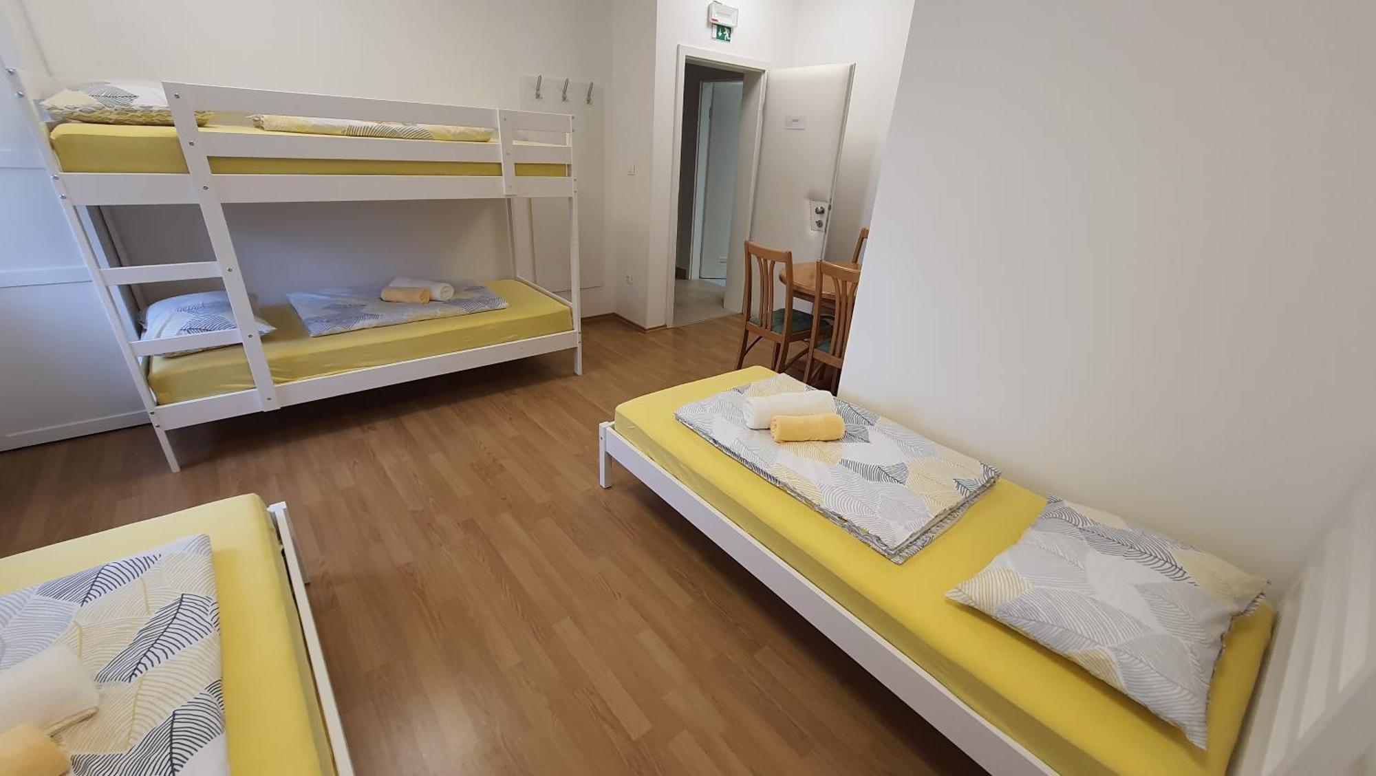 Hotel Prenocisca Center Mir In Dobro Solkan Zewnętrze zdjęcie