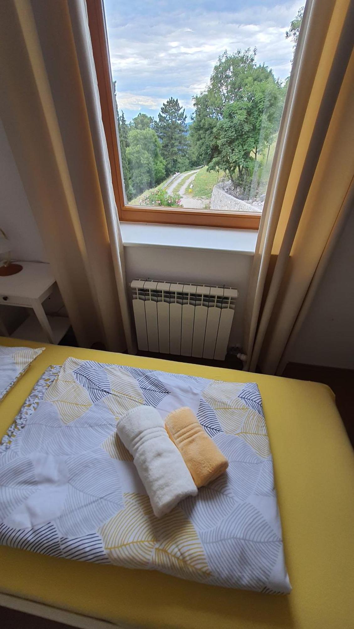 Hotel Prenocisca Center Mir In Dobro Solkan Zewnętrze zdjęcie